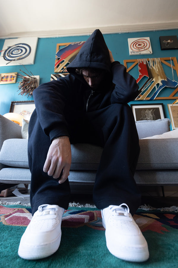 BLACK COZY ZIP-UP HOODIE